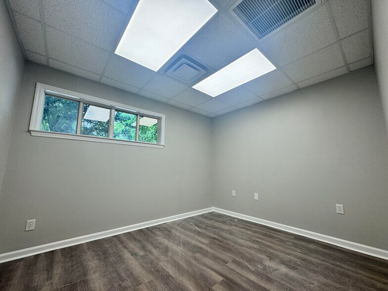 More Photos Of 1911 Buford Blvd, Tallahassee Medical For Lease