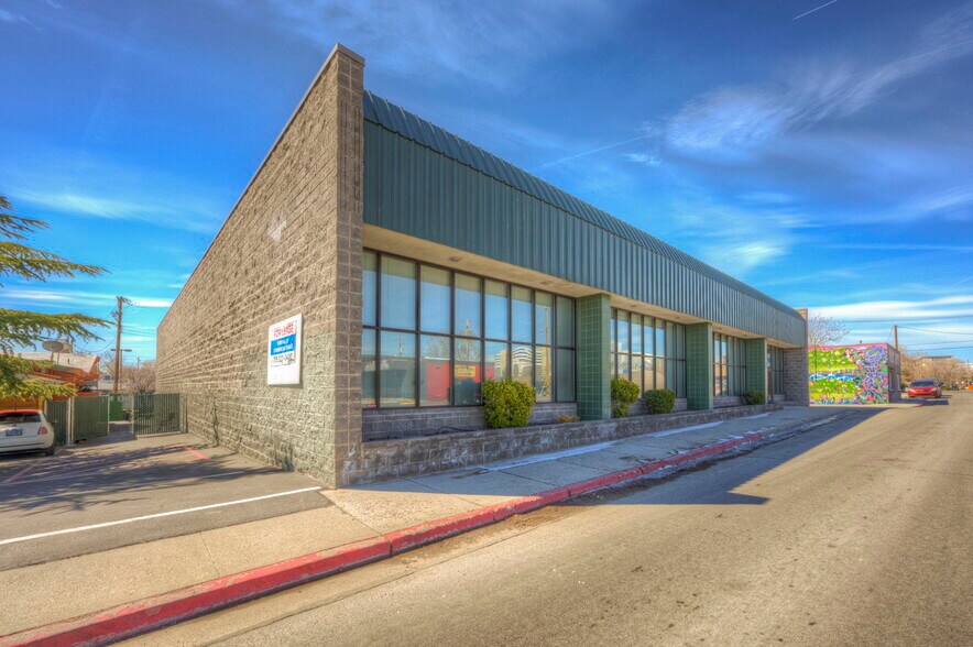 Primary Photo Of 634 Ryland St, Reno Office For Sale