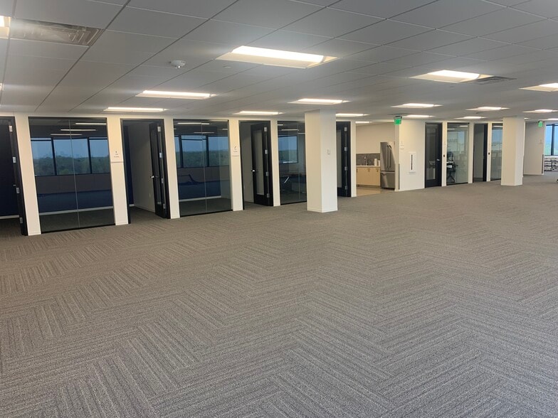 More Photos Of 1550 American Blvd E, Bloomington Office For Lease