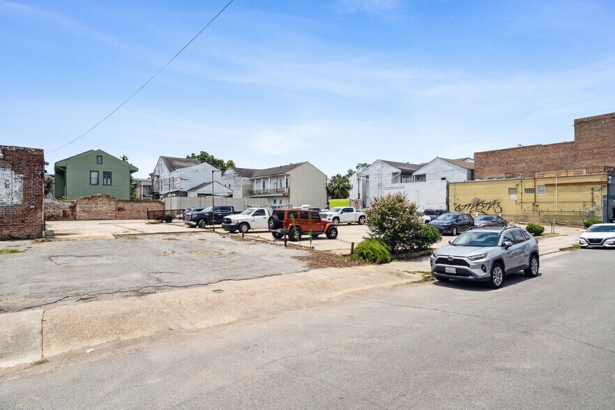 More Photos Of , New Orleans Unknown For Sale