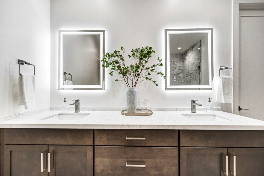 More Photos Of 6525 E Cave Creek Rd, Cave Creek Apartments For Sale