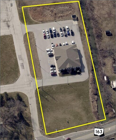 More Photos Of 2006 East Harbor Rd, Port Clinton Medical For Sale