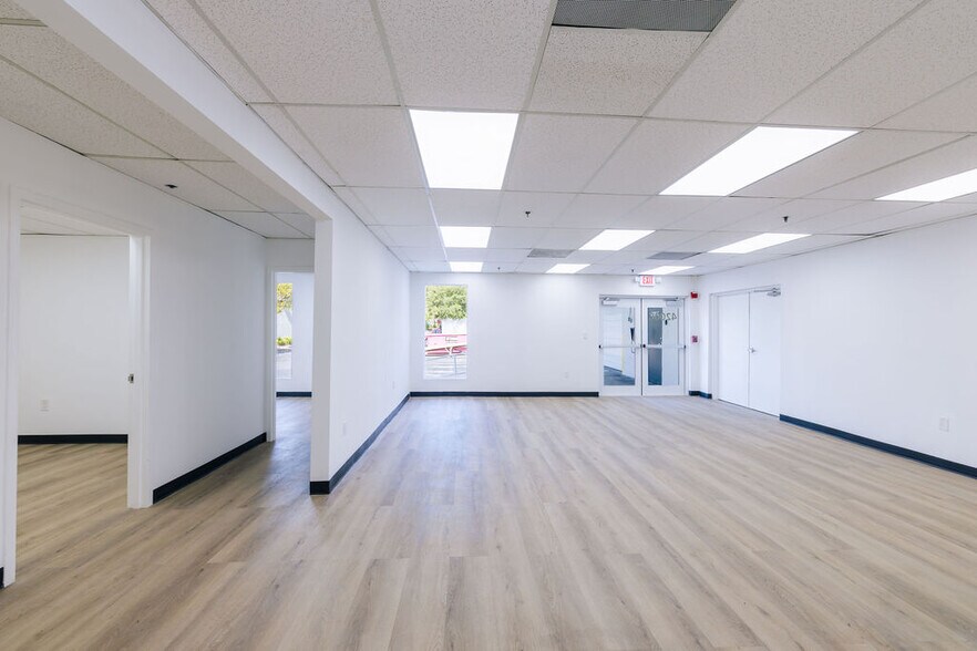 More Photos Of 4200 N 29th Ave, Hollywood Unknown For Lease