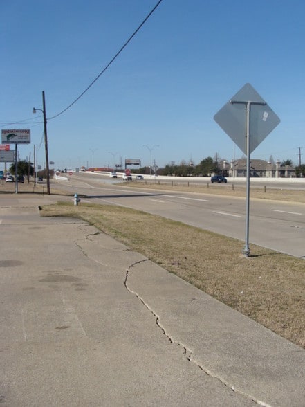 More Photos Of 710 E IH 30, Garland Freestanding For Lease