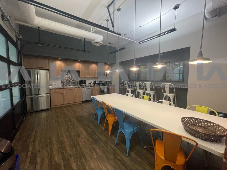 More Photos Of 19288 22nd Ave, Surrey Warehouse For Sale
