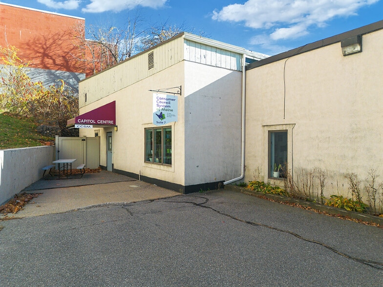 More Photos Of 219 Capitol St, Augusta Office For Lease