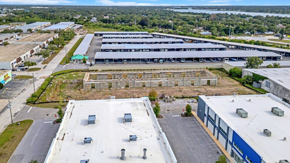 More Photos Of 9310 Ulmerton Rd, Largo Light Manufacturing For Lease