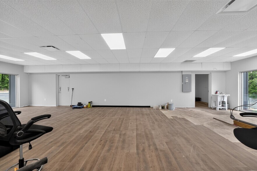 More Photos Of 5234 N Roxboro Rd, Durham Freestanding For Lease