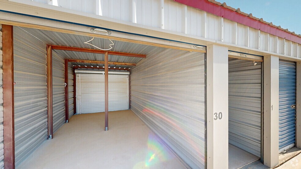 More Photos Of 573 W Seagoe Ave, Coolidge Industrial For Sale