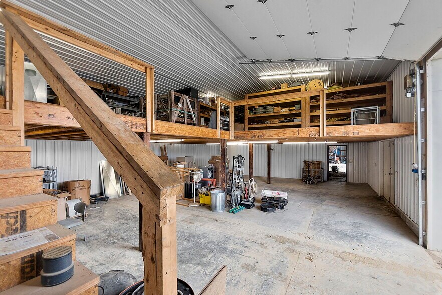 More Photos Of 250 West St, Frohna Office For Sale