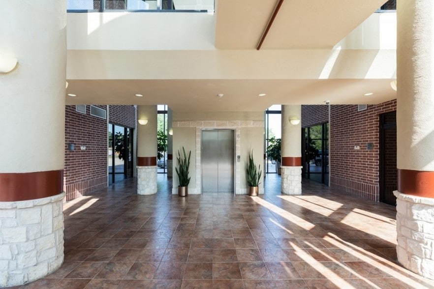 More Photos Of 17207 Kuykendahl Rd, Spring Office For Lease