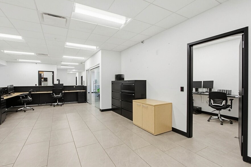 More Photos Of 760-762 W Mission Ave, Escondido Auto Repair For Lease