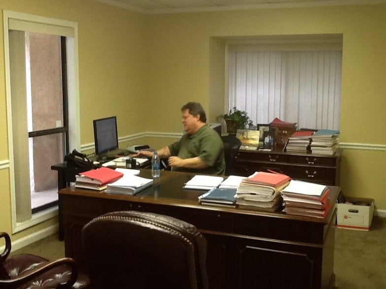 More Photos Of 875 Old Roswell Rd, Roswell Office For Sale