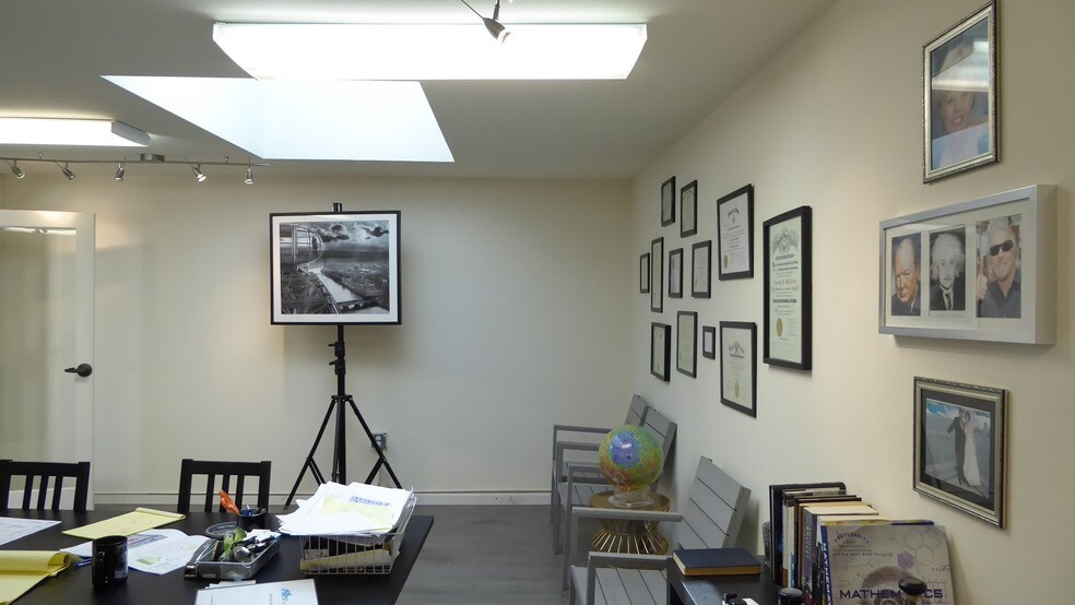 More Photos Of 434 E Main St, Ventura Storefront For Lease