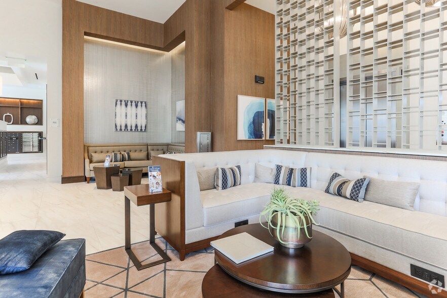 More Photos Of 2450 Valdez St, Oakland Apartments For Lease