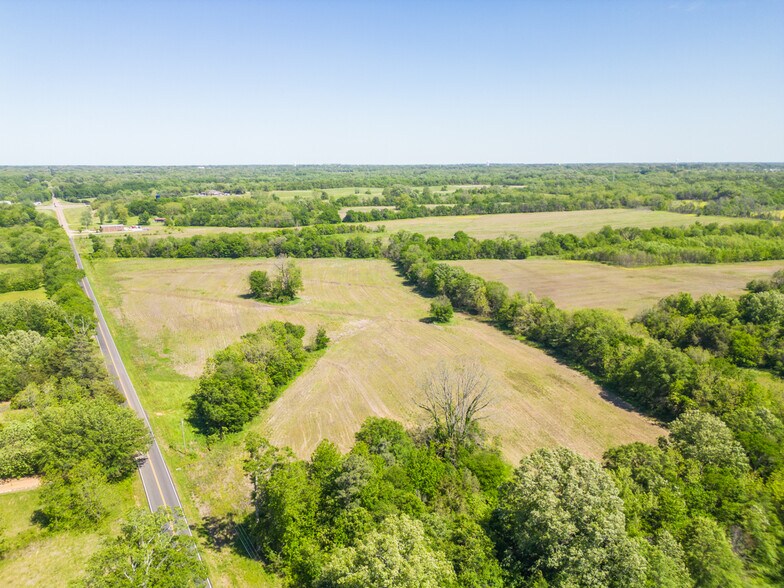 More Photos Of Highway 25 Bypass 333.77 Acres, Starkville Land For Sale