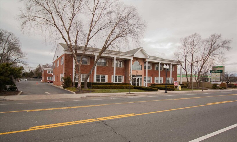Primary Photo Of 475 E Main St, Patchogue Medical For Lease