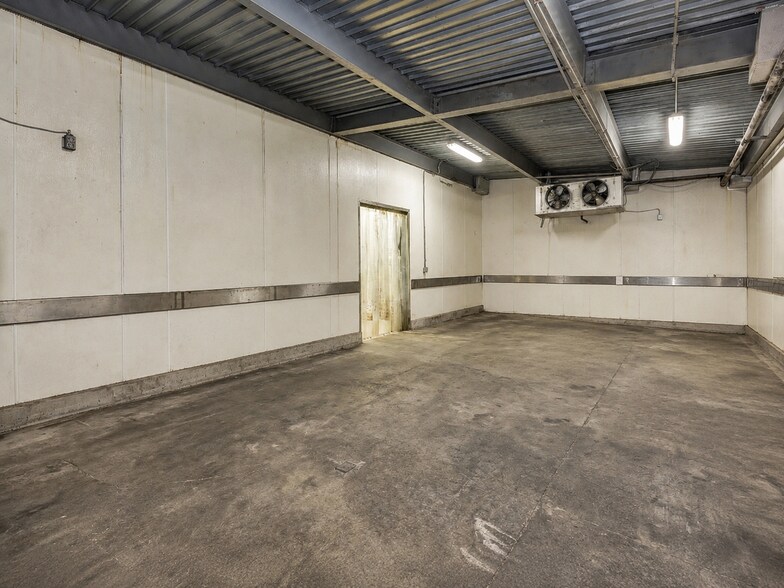 More Photos Of 2050 Sportys Dr, Batavia Warehouse For Sale