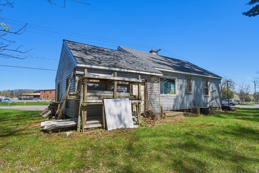 More Photos Of 458 NY-146, Clifton Park Freestanding For Sale