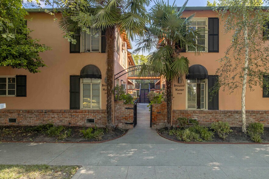 More Photos Of 2323-2325 H St, Sacramento Apartments For Sale