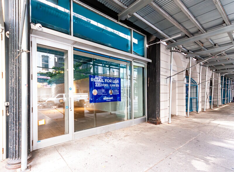 More Photos Of 21 Warren St, New York Apartments For Lease