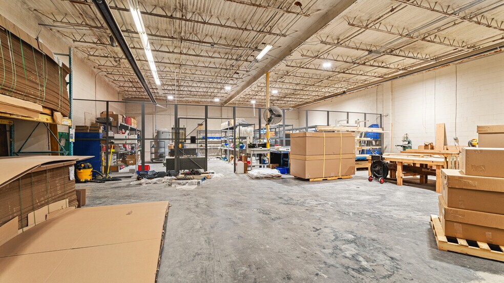 More Photos Of 3949 NW 36th St, Oklahoma City Manufacturing For Sale