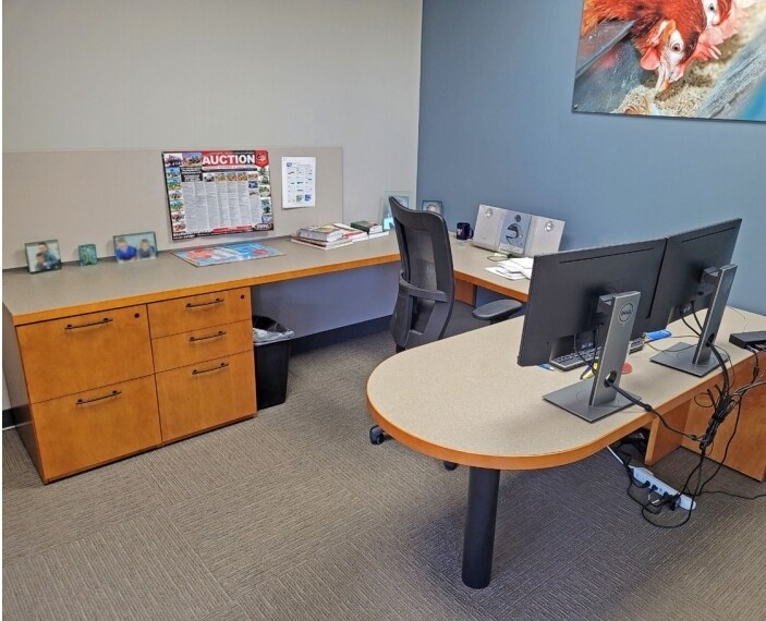 More Photos Of 5002 NE Lakewood Way, Lee's Summit Office For Lease