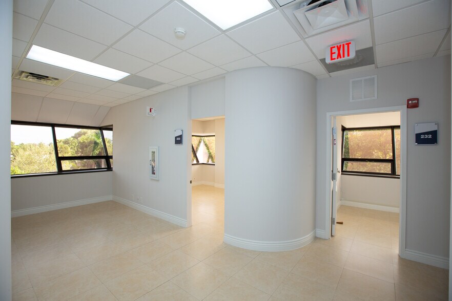 More Photos Of 1100 S Federal Hwy, Deerfield Beach Medical For Lease