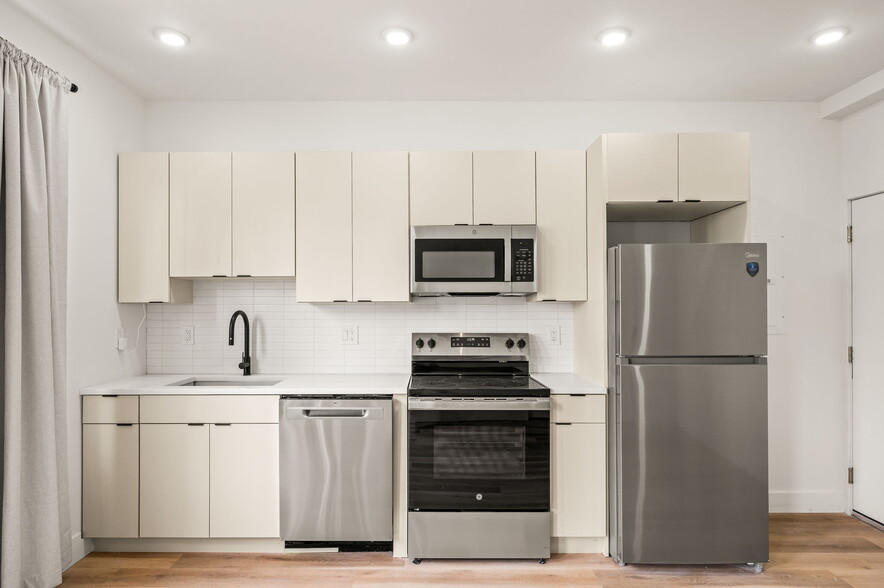 More Photos Of 4921 Chester Ave, Philadelphia Multifamily For Sale