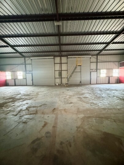 More Photos Of 12550 Highway 183., Luling Industrial For Lease
