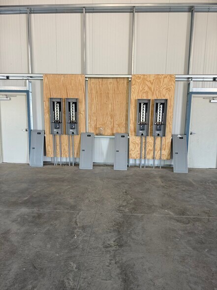 More Photos Of 130 Hallberg St, Delavan Industrial For Lease
