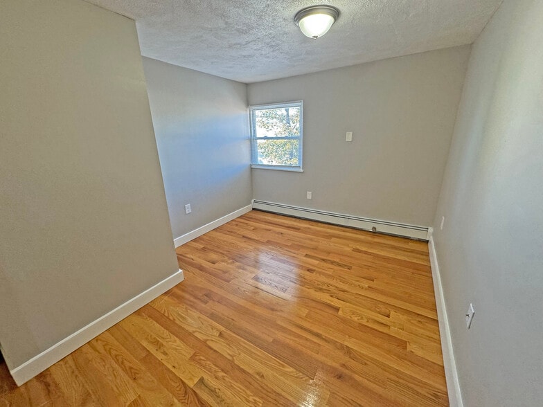 More Photos Of 108 Franklin St, Lynn Apartments For Sale