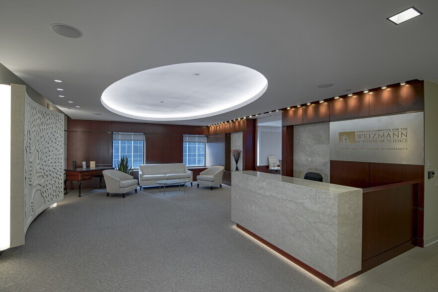 More Photos Of 633 Third Ave, New York Office For Sale
