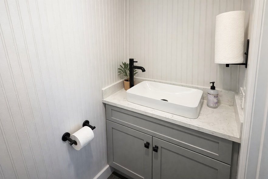 More Photos Of 369-371 Islington St, Portsmouth Storefront Retail Residential For Sale