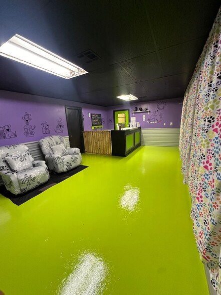 More Photos Of 465164 US-64 Hwy, Sallisaw General Retail For Sale