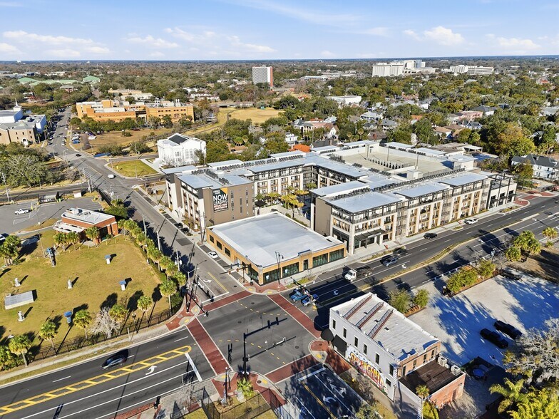 More Photos Of 1100 N Main St, Jacksonville Freestanding For Lease