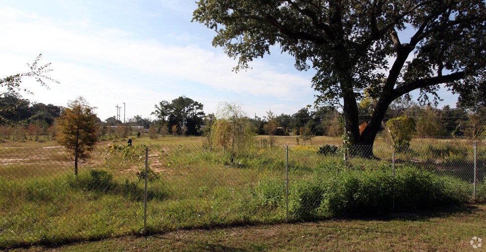 More Photos Of 2006 Government St, Ocean Springs Land For Sale