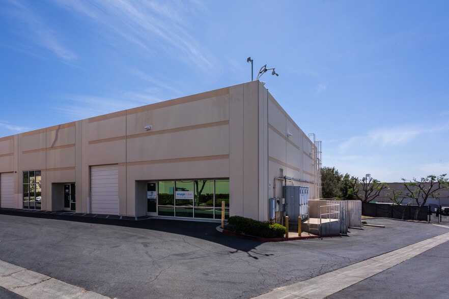More Photos Of 15840 W Monte St, Sylmar Warehouse For Sale