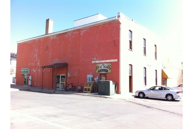 More Photos Of 25-37 W Center St, Logan Office For Lease