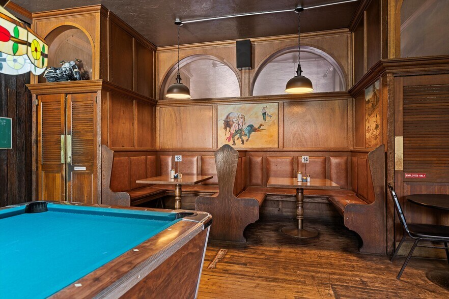 More Photos Of 17539 Elizabeth Lake Rd, Lake Hughes Hotel For Sale