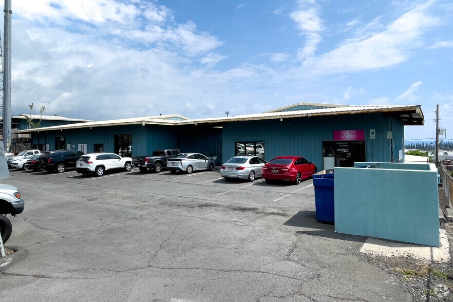 More Photos Of 74-5599 Luhia St, Kailua Kona Freestanding For Lease