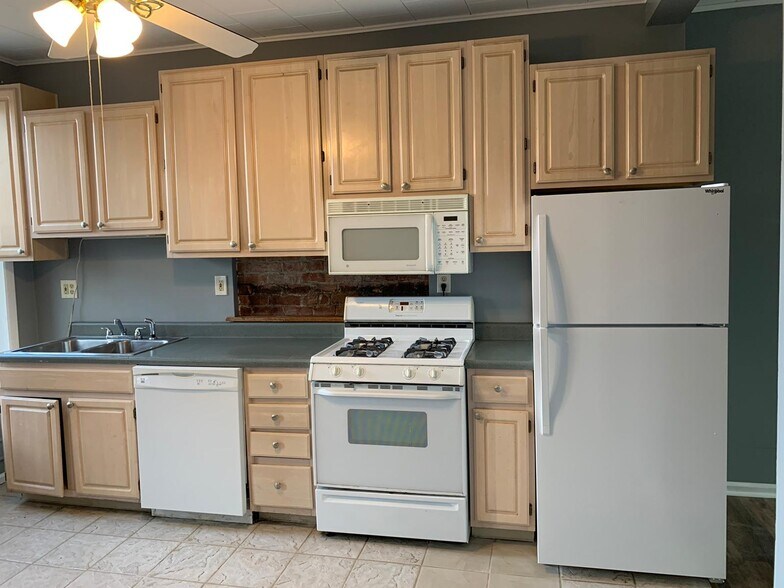 More Photos Of 285 Washington Ave, Albany Apartments For Sale
