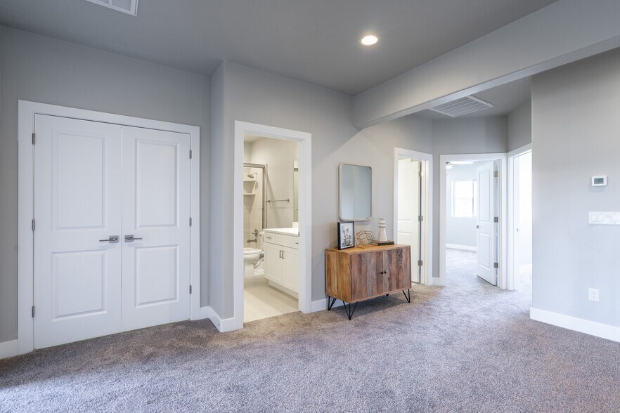 More Photos Of 278 2020 w, Hurricane Specialty For Sale