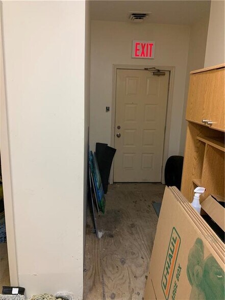 More Photos Of 338 Beach 54th St, Far Rockaway Medical For Sale