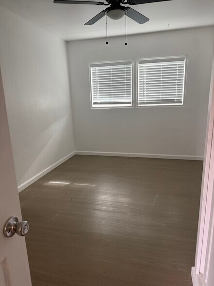 More Photos Of 5025 Brighton Ave, San Diego Apartments For Sale