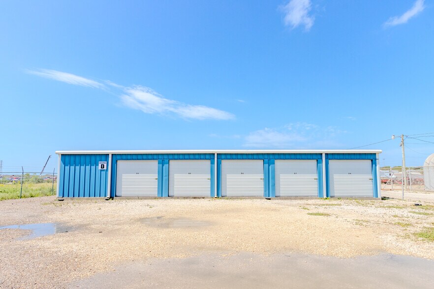 More Photos Of 300 TX-35, Gregory Self Storage For Sale