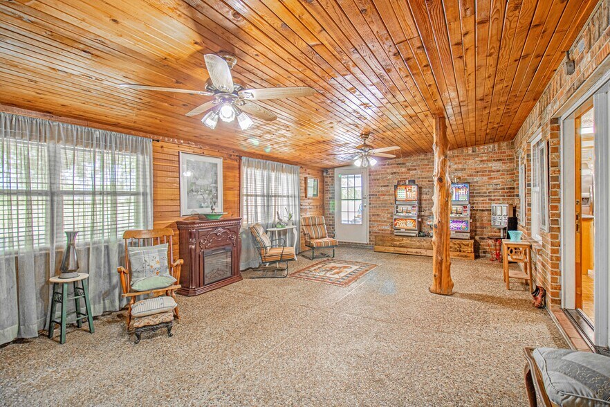 More Photos Of 9310 S Business 6, Navasota Land For Sale