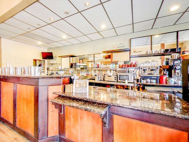 More Photos Of 1301-1303 High St, Alameda Storefront Retail Residential For Sale