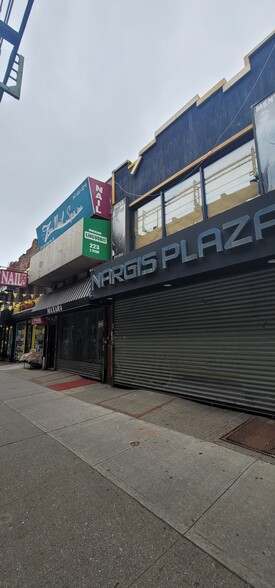 Primary Photo Of 225 Brighton Beach Ave, Brooklyn Storefront Retail Residential For Lease