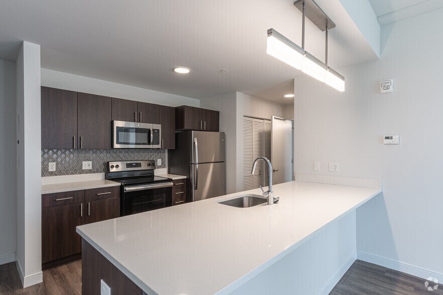 More Photos Of 116 W 9th St, Wilmington Apartments For Lease